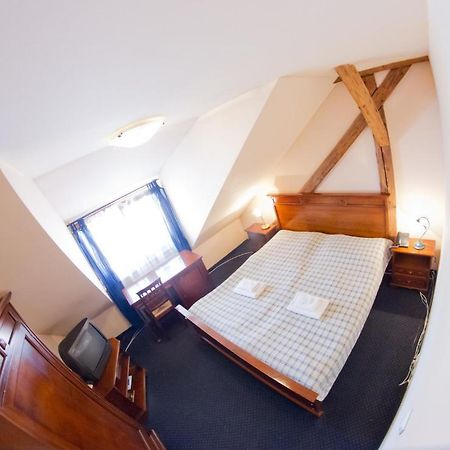 Hotel Atrium ニトラ エクステリア 写真